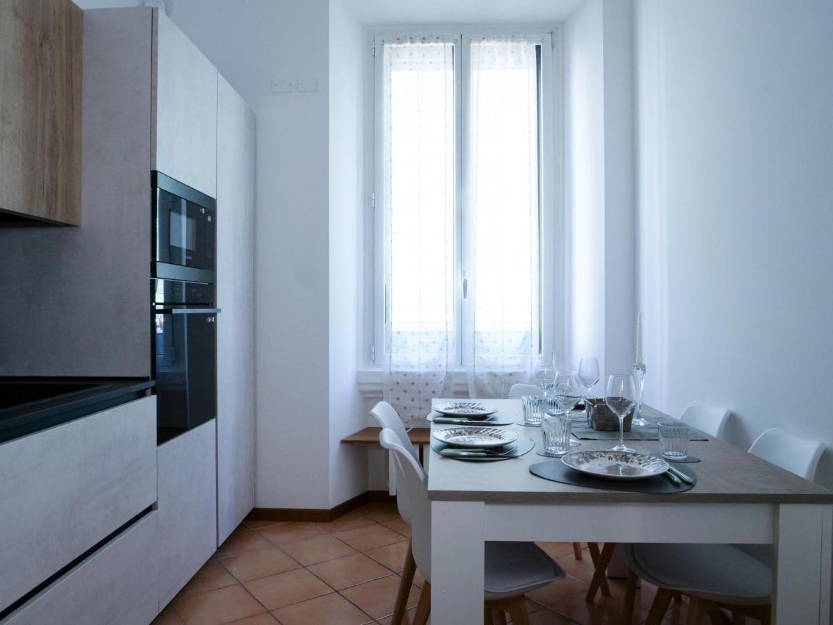 Wonderful Downtown Apartment-Hd Netflix, King-Size Bed, Two Minutes' Walk From Metro ميلان المظهر الخارجي الصورة